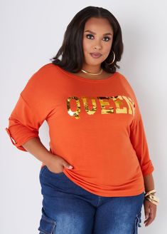 Glow regally in the comfort of our chic Queen stretch-knit tee featuring a metallic graphic and relaxed fit. Graphic Tees Plus Size, Plus Size Queen, Shirts Plus Size, Plus Size Tees, Ashley Stewart, Top Graphic Tees, Plus Size Shorts, Knit Tees, Jersey Tee