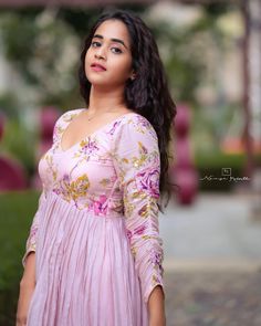 Deepthi Sunaina, Afghani Clothes, Kerala Wedding Photography, Girl Crush Fashion, Cute Love Wallpapers, Anarkali Dress, Bras And Panties, Indian Beauty Saree