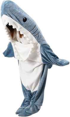 PRICES MAY VARY. cotton Imported 🐬【Realistic Shark Design Hoodie Sleeping Bag】: This wearable shark blanket compared with ordinary tail blanket. You can put your head and arms into it, Shark Blanket so that the whole body can feel the warmth of the blanket,you can also put your hands outside get released. Compared with ordinary wearable blanket,shark blanket can wrap legs and feet. The distinct shark shape, realistic print and classic colors will help your get into character every time they wea Shark Blanket Onesie, Shark Onesie Halloween Costumes, Good Christmas Gifts For Boys, Shark Blanket Hoodie, Cute Comfy Halloween Costumes, What To Put On Christmas List, Shark Hoodie Outfit, Shark Pjs, Sleeping Fits