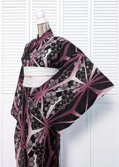 Japanese Yukata Kimono - Plum Blossoms and Webs in Black Traditional Black Kimono With Floral Print, Traditional Black Floral Print Kimono, Traditional Black Kimono For Tea Ceremony, Purple Yukata, Dark Kimono, Oiran Kimono, Black Yukata, Traditional Yukata, 80s Japanese Fashion