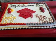 a graduation cake with congratulations messages on it