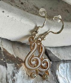 Attractively designed, our inexpensive and beautiful new earring will become your favorite piece of jewelry. Wear it to your piano recital and see how many compliments you get! Piano Jewelry, Piano Recital, Treble Clef, Wedding Jewelry Earrings, Wedding Earrings, Wear It, How Many, Wedding Jewelry, Piano