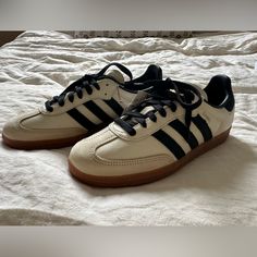 Brand New With Tags Little Big For Me! 100% Authentic. Comes With The Original Box. Size W8.5 - M7.5 Sambas Women, Shoes Adidas, Adidas Samba, Cream And Gold, Samba, Adidas Shoes, Adidas Women, Original Box, Adidas