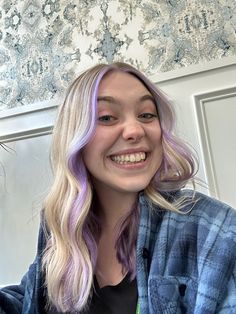 Blonde Hair With Colorful Money Piece, Blonde With Lilac Peekaboo, Light Purple Streaks In Blonde Hair, Blond And Violet Hair, Dark Blonde Purple Hair, Blonde Hair Purple Peekaboo, Blonde With Purple Money Piece, Blonde Hair Purple Money Piece