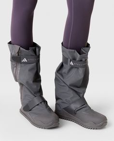 Sporty High-top Rain Boots For Outdoor, Sporty High-top Boots For Sports, Sporty High-top Sports Boots, Sporty Weatherproof High-top Boots, Sporty Waterproof High-top Rain Boots, Sporty High-top Waterproof Rain Boots, Weatherproof Nylon Boots, Functional Weatherproof Nylon Boots, Functional Insulated Nylon Boots