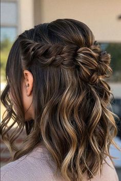 This wedding hairstyle might be timeless for your special day with mid-length locks. I’m passionate about this style for bridal imagery. Pin this to your bridal collection. Half Up Half Down Hairstyles Short Hair Wedding, Hair Do For Wedding Guest Medium Length, Medium Length Hairstyle Formal, Half Up Short Hairstyles Wedding, Prom Hairstyles Brunettes Half Up, Bridal Hair For Brunettes, Medium Length Brunette Wedding Hair, Formal Hairstyles Hair Down, Bridesmaid Medium Length Hairstyles