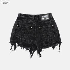 SMFK Wild World Short Black Jeans Size Chart ( in CM ) Waist Hip Length XS 64 88 29 S 67 91 29.5 M 70 94 30 L 73 97 30.5 Material: 100%Cotton