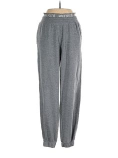 Hollister Sweatpants Size: X-Small Gray Activewear - used. 11% Elastane, 32% Polyester, 57% Nylon, Cropped, Solid, High Rise | Hollister Sweatpants - High Rise: Gray Activewear - Size X-Small Winter Full-length Pants With Ribbed Waistband, Casual Full Length Bottoms With Elastic Side Panels, Winter Full Length Joggers With Elastic Waistband, Winter Full-length Joggers With Elastic Waistband, Winter Full-length Bottoms With Ribbed Waistband, Sporty Bottoms With Ribbed Waistband For Daywear, Winter Full Length Pants With Ribbed Waistband, Stretch Pants With Pockets For Daywear, Sporty Full-length Pull-on Bottoms