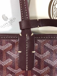 Peta - GOD Bags - 293 A+ Excellent Quality; Contact us if you've any questions in your mind. Goyard Bag, Ladies Handbags, Branded Packaging, Evening Clutch Bag, Tote Backpack, Grade 1, Luxury Items, Satchel Bags, Evening Bags