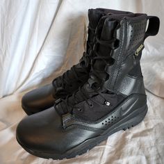 New With Tags, Only Tried On. Sold Out In This Size On Nike Site. Unisex, Men's Size 6.5, Fits Women's Size 8.5 (Only 1 Pair For Sale- Listed In Both Men's And Women's) Built For The Tactical Athlete. Made With Waterproof Fabric And Durable Leather, The Nike Sfb Field 2 8" Gore-Tex Is A Lightweight Yet High-Performance Boot Designed To Support Heavier Loads In All Theaters. The Sole Is Equipped With An Aggressive Tread Pattern That Provides Exceptional Traction Over Challenging Terrain, While An