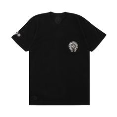 Find CHROME HEARTS Horseshoe T-shirt on Editorialist. Chrome Hearts Horseshoe T-Shirt 'Black' Black Short Sleeve T-shirt With Skull Print, Chrome Hearts Shirt, Heart Tank Top, Cotton Wreath, Heart Clothes, Script Logo, Black Chrome, Chrome Hearts, Curator Style