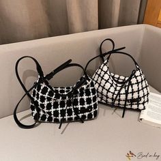 Bird in Bag - Chain small bags women's bags new single shoulder armpit bag simple small square bag Armpit Bag, Street Trends, Bird In Bag, Square Bag, Women's Bags, Small Bags, Bags Women, Bag Lady, Street Style