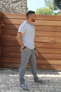 "SIZES & DESCRIPTION Jogger-style trousers. Create an informal look with these pants made of high quality 100% European linen medium weight washed and softened for a comfortable garment. These pants are made in a traditional and sustainable way to respect the environment. *jogger style . *100% high quality European washed linen. *pockets inside *Elastic waist You can choose your size in the description that you will find below. SIZES To make sure the item will fit well, please send us your m Casual Flax Linen Pants, Straight Leg Linen Sweatpants For Summer, Linen Straight Leg Sweatpants For Summer, Casual Linen Sweatpants, Casual Linen Sweatpants For Spring, Summer Linen Sweatpants With Relaxed Fit, Spring Linen Casual Sweatpants, Casual Linen Sweatpants With Pockets, Casual Straight Leg Linen Sweatpants