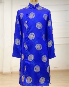 Men ao dai dress only- no pants These Ao dai run small and material no stretch, Please add 1 or 2 size bigger to the US size S: burst 35 -length 37.5 in M: burst 37in -length 38 in L: burst 39in -length 38.5 in XL: burst 41in -length 39 in XXL: burst 43in -length 40 in 3XL: burst 45in -length 40 in 4XL: burst 47in - length 40in 5XL: burst 49 in - length 40 in made in Vietnam / USA seller ** Fabric care : dry clean for the men dress. ** Shop does exchange within 7 days of receive itemsphoto may s Men Ao Dai, Vietnamese Dress, Red Embroidery, Mens Vests, Young Men, Green Item, Men's Grooming, Men Dress, Fabric Care