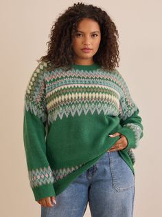 An oversized wool sweater is the perfect way to add a touch of cozy elegance to your holiday wardrobe. The light-weight knit and festive patterns will keep you warm and stylish all season long. Oversized Wool Sweater, Ski Bums, Christmas Trends, Holiday Wardrobe, Christmas Dress, Wool Sweater, Wool Sweaters, Sweater Outfits, Sweaters & Cardigans