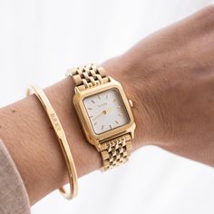 Our designers drew inspiration from the past to infuse a hint of retro charm into this collection. The result is a timepiece that transcends time itself, connecting the past with the present seamlessly. Luxury Art Deco White Gold Watch, Retro Watches, Watches Women, White Mesh, Gold Case, The Present, Christmas Wishlist, Time Piece, Womens Watches