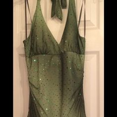 Dark Green, Halter Top Party Dress. Sheer Material Over Dress Lining. Green Sparkle Circles. Green Halter Top, Dress Lining, Over Dress, Sheer Material, Halter Top, Fashion Inspiration, Dark Green, Circles, Colorful Dresses