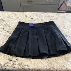 Pleated Short Skirt, Pleated Shorts, Short Skirt, Pleated Skirt, New Black, Black Color, Going Out, High Waist, Womens Skirt