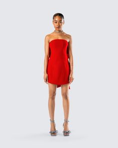 Put a bow on it 😌 This red strapless mini dress made from fully-lined stretch suiting fabric complete with a center back bow will have you wrapped like the gift you are 💋 Black Strapless Mini Dress, Red Pleated Dress, Bow Mini Dress, Suiting Fabric, Black Off Shoulder, White Jersey, Strapless Mini Dress, Dress Mini, Satin Bow