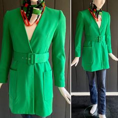 Contemporary flashy green jacket inspired by the 1940s with shoulder pads + matching belt, maxi patch pockets, plunging V-neck and invisible snaps. Zara brand, soft and pleasant material with good hold, polyester and viscose synthetic composition, very soft satin full lining. DooWop really likes the chic of this unique, beautifully crafted piece, diverted by its original color. Good vintage condition, scarf sold separately, sweater and jeans not included in the sale. Ideal Size XS/34/36, the mod Fitted Long Sleeve Blazer With Belt, Fitted Green Blazer For Fall, Green Fitted Blazer For Fall, Chic Fitted Green Outerwear, Green Long Sleeve Outerwear With Belted Cuffs, Green Outerwear With Belted Cuffs And Long Sleeves, Spring Blazer With Belt And Long Sleeves, Fitted Belted Blazer For Spring, Spring Fitted Blazer With Belt