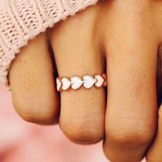 Love Hearts Band Ring 2 Fairytale Love, Pink Heart Rings, Diy Ring, Heart Band, Ring Rosegold, Word Love, Romantic Jewellery, Jewelry Safe, Rose Gold Heart