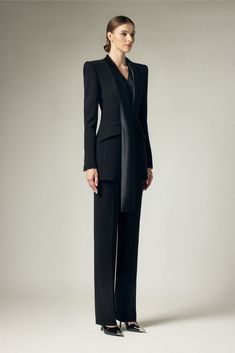 With its sleek satin crepe material and structured design, this blazer exudes sophistication and exclusivity. The extended flap adds a touch of elegance to this already refined piece. Elevate any outfit with this must-have blazer. Crepe Material, Mean Blvd, Crepe Blazer, Structured Design, Crepe Fabric, Slim Legs, Online Fashion, Floor Length, Custom Color