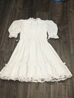 Vintage Mini Dress With Lace Trim, White Mini Vintage Dress, White Vintage Mini Dress With Lace Trim, Vintage White Mini Dress, Wedding Nightgown, White Babydoll Dress, Fit Board, White Vintage Dress, White Costumes