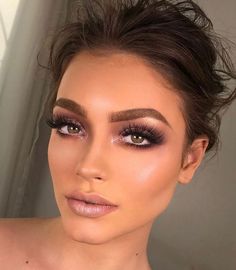 Makeup Tutorial Foundation Flawless Face, Bridal Makeup For Brunettes, Wedding Makeup For Brunettes, Pale Makeup, Trendy Eyeshadow, Wedding Makeup For Brown Eyes, Makeup Tutorial Foundation, Brunette Makeup, Make Up Tutorials