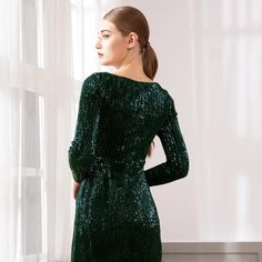 Radiate elegance in this floor-length sheath dress, crafted with polyester and adorned with shimmering sequins. Column Wedding Dress, Bodycon Evening Dress, Bespoke Wedding Dress, Beach Wedding Dress Boho, Prom Dresses Two Piece, White Prom Dress, Classic Wedding Dress, Piece Prom Dress, Luxury Wedding Dress