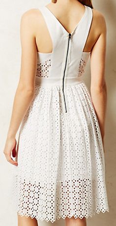 love this eyelet dress  http://rstyle.me/n/igrrzpdpe Rok Tile, Zipper Dress, Jairzinho, Eyelet Dress, Exposed Zipper, Sewing Dresses, Wall Photos, Moda Fashion, Stylish Dresses