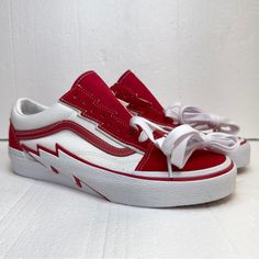 Red And White Skate Shoes From Vans. Brand New Without Tag! Vans Authentic Black, Vans Authentic Shoes, Canvas Sneakers Men, Vans Skateboard, Black Lace Up Shoes, Camo Shoes, Skater Shoes, Vans Red, Pattern Shoes