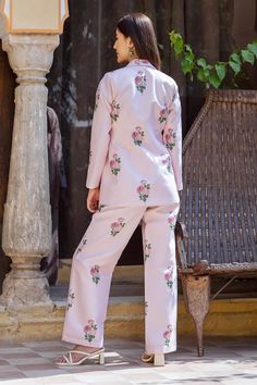 Pink floral print striped lapel collar blazer. Paired with a printed crop top and pant. - Aza Fashions Floral Lapel, Striped Blazer, Pants Pattern, Pant Set, Set For Women, Lapel Collar, Aza Fashion, Pink Floral, Pants Set