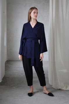 Kimono Blue Kimono Kimono Shirt Kimono Top Kimono Robe - Etsy Slovenia Blue Kimono With Kimono Sleeves For Daywear, Blue Long Sleeve Kimono For Daywear, Long Sleeve Blue Kimono For Daywear, Blue Tunic With Kimono Sleeves, Blue Samurai Style Long Sleeve Kimono, Elegant Oversized Long Sleeve Kimono, Elegant Long Sleeve Kimono For Tea Ceremony, Navy Blue Kimono, Long Kimono Dress