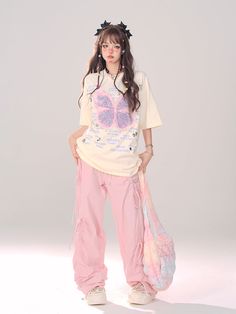 ❤︎Drawstring casual loose pants❤︎ Cute Pink Baggy Outfits, Parachute Pants With Oversized T Shirt, Pastel Baggy Outfits, Cute Colorful Clothes, Pink Baggy Pants Outfit, Colorful Baggy Outfits, Pink Baggy Outfit, Baggy Coquette Outfit, Cute Baggy Shirts