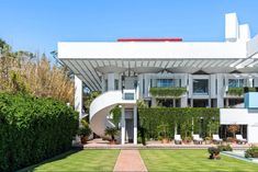 Entelechy II, architect John Portman's beach residence in Georgia, USA, goes on the market; roll up, roll up for a home that is as grand as it is playful