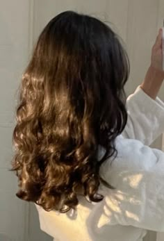 Haircuts For Wavy Hair, Good Hair Day, Dream Hair, Long Curly Hair, Curly Hairstyles, Long Curly, Aesthetic Hair, Hairstyles Haircuts, Hairstyle Ideas