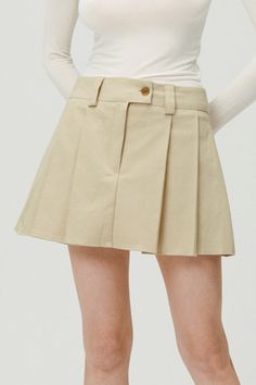 storets.com Jennifer Low-rise Pleats Skort Kick Pleat, Skorts, Beige Color, Fall Fashion, Low Rise, Best Sellers, Autumn Fashion, Latest Trends, Mini Skirts