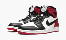 One of the celebrated original colorways of the Air Jordan 1 from 1985, the “Black Toe” edition features a look similar to the “Chicago” colorway but with a different take on the color blocking. This 2013 release was the first time that the “Black Toe” colorway was retroed in the Jordan 1 High's OG construction complete with an accurate shape and Nike Air branding on the tongue. Air Jordan 1 Mid Black, Jordan Sneaker, Nike Air Jordan 1 Mid, Womens Air Jordans, White Shoes Women, Jordan 1 High Og, Air Jordan 1 Retro High Og, Air Jordan 1 High, Jordan 1 High