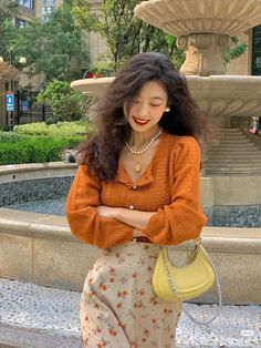 Floral Print Clothing, Updo Cute Hairstyles, Chinese Modest Fashion, Colorful Formal Outfits, Fall Outfits Korean Fashion, Colorful Modest Outfits, City Pop Outfits, Little Women Outfit, Romantic Kibbe Outfit