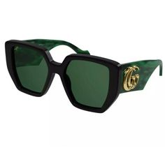 Gucci Glasses, Gucci Sunglasses, Designer Sunglasses, Black Design, Rayban Wayfarer, Sunglasses Accessories, Women's Accessories, Top Styles, Square Sunglass