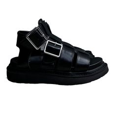 New Without Tags No Boundaries Fisherman Sandals In Black. Side Buckles, Chunky Lug Sole, Never Worn But No Tags. Condition: New Without Tags Open Toe Platform Sandals For Streetwear, Black Leather Sandals With Vibram Sole, Trendy Closed Toe Sandals For Streetwear, Trendy Round Toe Sandals For Streetwear, Retro Open Toe Sandals With Rubber Sole, Black Sandals With Buckle Closure For Streetwear, Black Buckle Sandals For Streetwear, Black Buckle Closure Sandals For Streetwear, Summer Streetwear Sandals With Rubber Sole