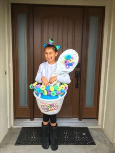 Cereal Bowl Costume Diy, Diy Cereal Costume, Fruit Loops Costume, Cereal Costume Ideas, Bowl Of Cereal Costume, Cereal Costume, Diy Cereal, Mario Und Luigi, Halloween Costume For Kids