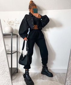 Tomboy Style Outfits, Looks Street Style, All Black Outfit, Baddie Outfits Casual, Teenage Fashion Outfits, Urban Outfits, Edgy Outfits, Outfits Casual, Baddie Outfits