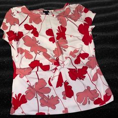 Questions? Leave A Comment Below!Size Large. Nwot Ann Taylor Floral Print Blouse Red Printed Short Sleeve Blouse, Elegant Red Short Sleeve Shirt, White Fitted Printed Blouse, Fitted White Printed Blouse, Red Printed Tops For Work, Red Printed Tops For Workwear, Red Spring Workwear Tops, Red Tops For Spring Workwear, Red Tops For Workwear In Spring