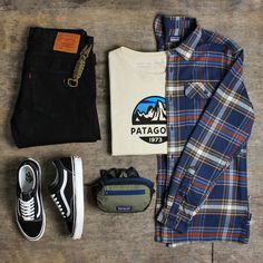 Patagonia Vest Outfit, Patagonia Vest, Hype Clothing, Vest Outfit, Street Style Outfits Men, Mens Casual Dress Outfits