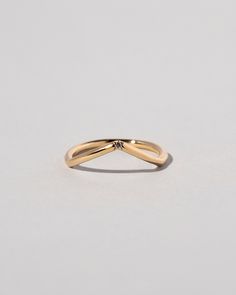 Asymmetrical peaked band with single pavé set stone, available in choice of metal. Handmade in NYC. Single Stone Rings, Gemstone Stacking Ring, Ring Styles, Montana Sapphire, Everyday Rings, Band Jewelry, Single Stone, Engagement Ring Wedding Band, Fashion Set