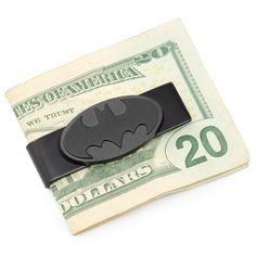 Protect your bills like Bruce Wayne protects his, with this satin-finish black money clip. Featuring a large classic Batman logo in raised and recessed metal, this durable clip is now an essential part of your superhero kit. Officially licensed by DC Comics. Logo Batman, Black Money, Inside My Bag, Batman Logo, Bruce Wayne, Money Clip, Cool Gifts, Satin Finish, Card Wallet