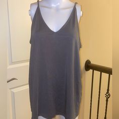 Women’s Grey Adjustable Strap Tank Top V-Neck 2xl Nwot Gray V-neck Tank Top For Summer, Casual V-neck Tank Top For Loungewear, Gray V-neck Top For Loungewear, Gray V-neck Loungewear Top, Strap Tank Top, Tank Top Straps, Adjustable Straps, Tank Top, Womens Tops