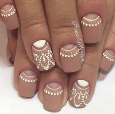 Matte Neutral and White Design for Short Nails Boho Matte Nails, Indian Nail Art Designs, Henna Design Nails, Boho Short Nails, Indian Nails Design, Matte Wedding Nails, Fun Nude Nails, Boho Nails Designs Bohemian, Boho Chic Nails Designs