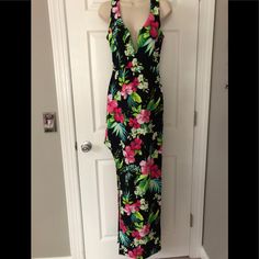 Women’s A’gaci Maxi Dress. Size Medium. Bright & Colorful. *The V Part On The Chest Has A Wire. Comes From Pet Free And Smoke Free Home. Fitted Tropical V-neck Maxi Dress, Pink Tropical Print V-neck Maxi Dress, Pink V-neck Maxi Dress With Tropical Print, Tropical V-neck Maxi Dress For Party, Fitted V-neck Tropical Print Maxi Dress, Pink Tropical V-neck Maxi Dress, Pink V-neck Tropical Maxi Dress, Fitted Tropical Print Maxi Dress For Day Out, Fitted Pink Maxi Dress With Tropical Print